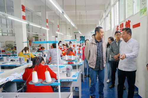 进乡村 到西部 去国外,为服务国家战略需求贡献 重医力量